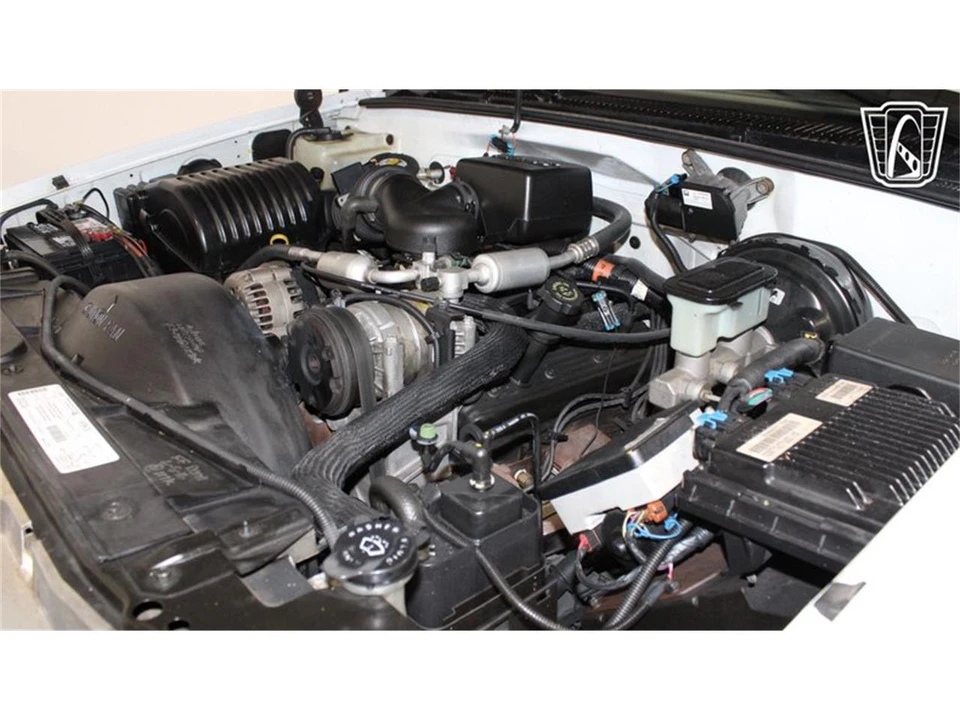 1999 Chevrolet Tahoe 1st Gen - Image 19 of 31