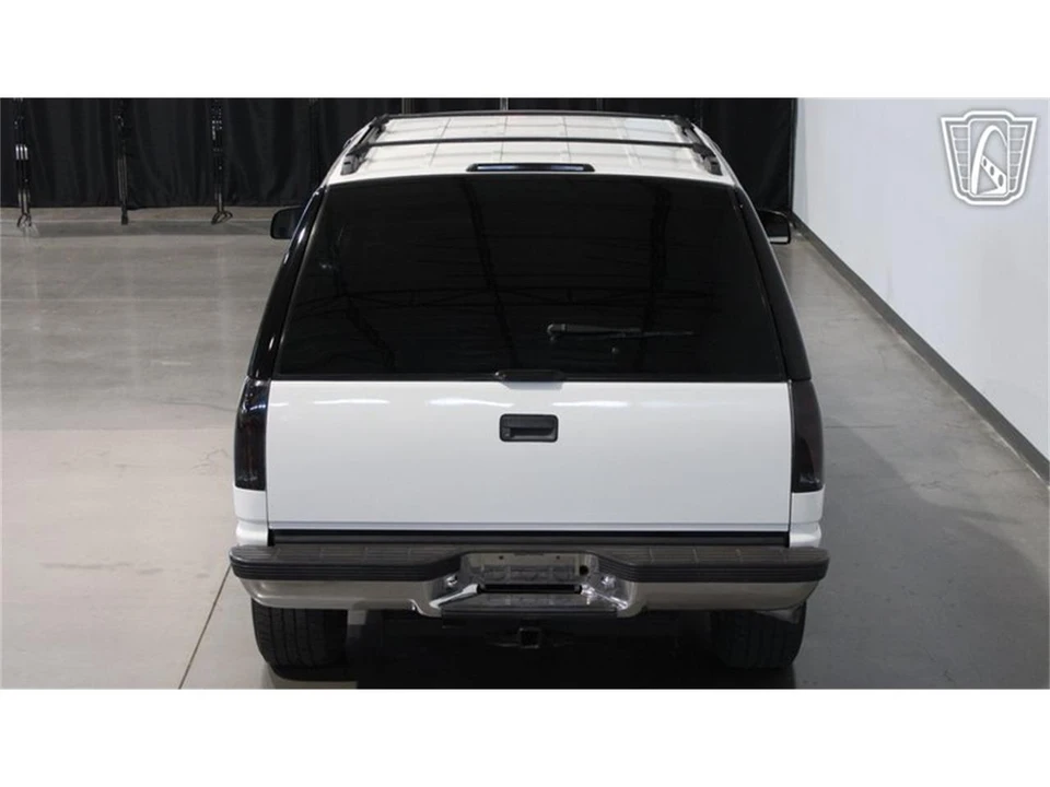 1999 Chevrolet Tahoe 1st Gen - Image 9 of 31