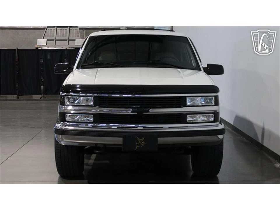 1999 Chevrolet Tahoe 1st Gen - Image 20 of 31