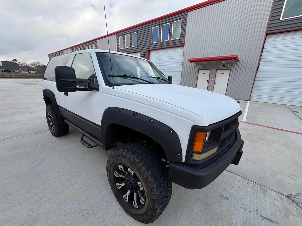 1999 Chevrolet Tahoe 1st Gen - Image 27 of 31