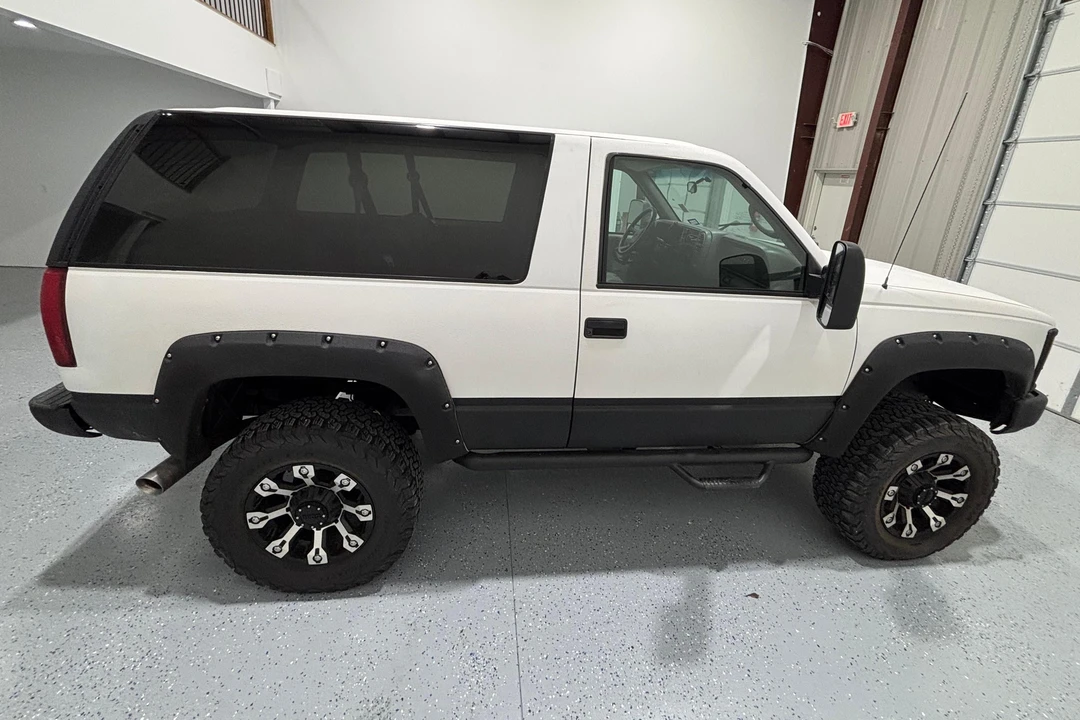 1999 Chevrolet Tahoe 1st Gen - Image 24 of 31