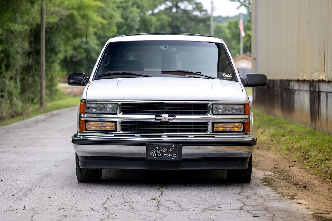 1999 Chevrolet Tahoe 1st Gen - Image 10 of 31