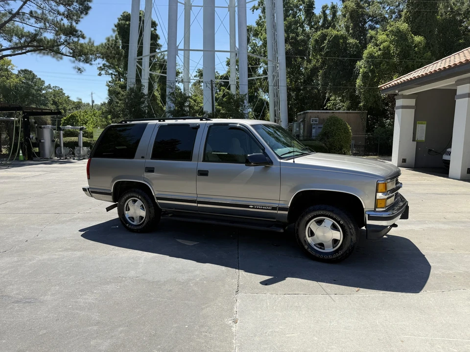 1999 Chevrolet Tahoe 1st Gen - Image 8 of 31