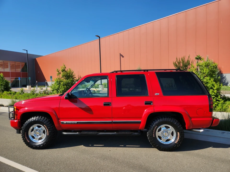 1999 Chevrolet Tahoe 1st Gen - Image 9 of 31