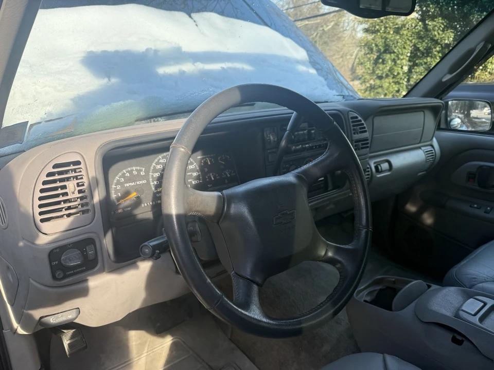 1999 Chevrolet Tahoe 2nd Gen - Image 14 of 21