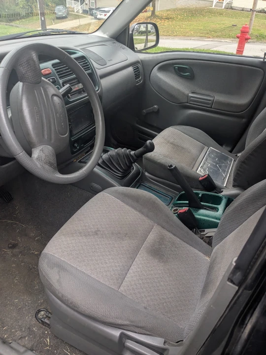 1999 Chevrolet Tracker - Image 4 of 6