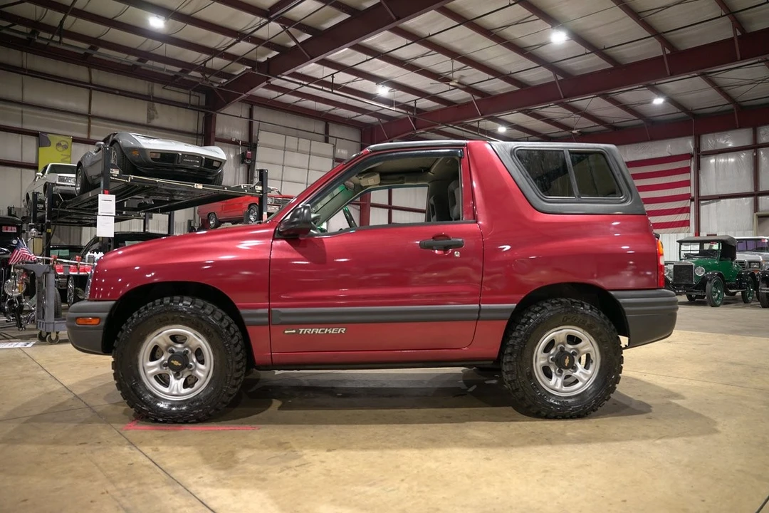 1999 Chevrolet Tracker - Image 4 of 12