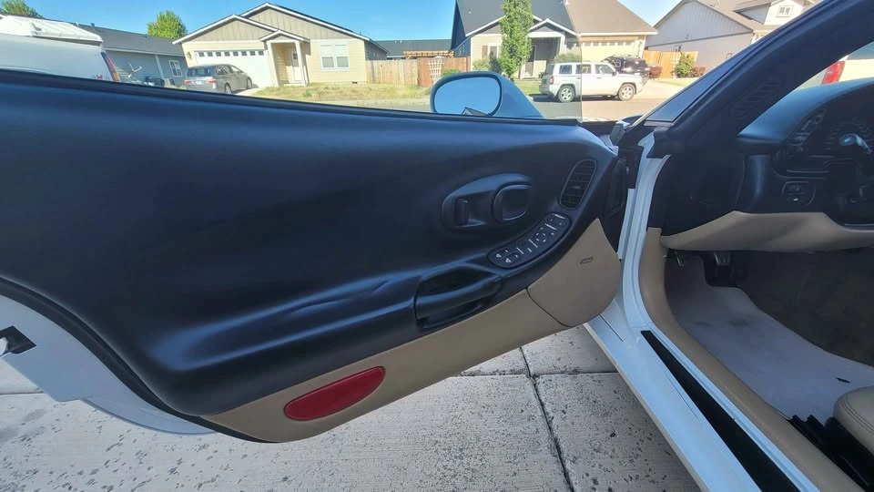 1999 Chevrolet Corvette C5 - Image 11 of 17