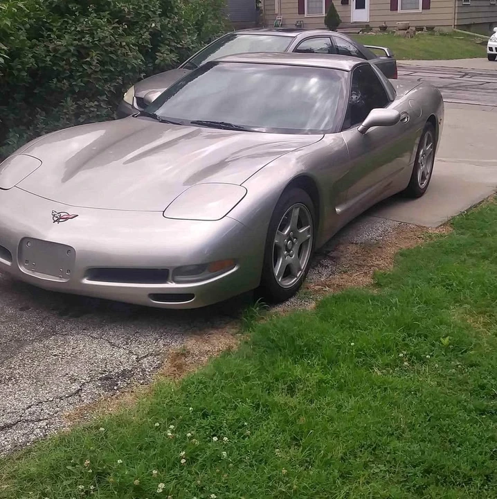 1999 Chevrolet Corvette C5 - Image 1 of 3