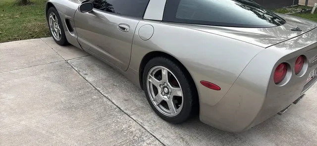 1999 Chevrolet Corvette C5 - Image 2 of 10