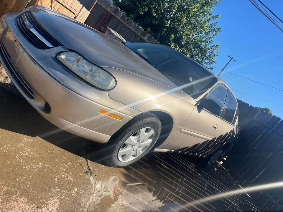 1999 Chevrolet Malibu - Image 2 of 5