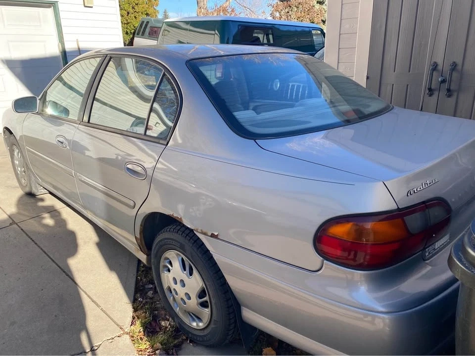 1999 Chevrolet Malibu - Image 2 of 5