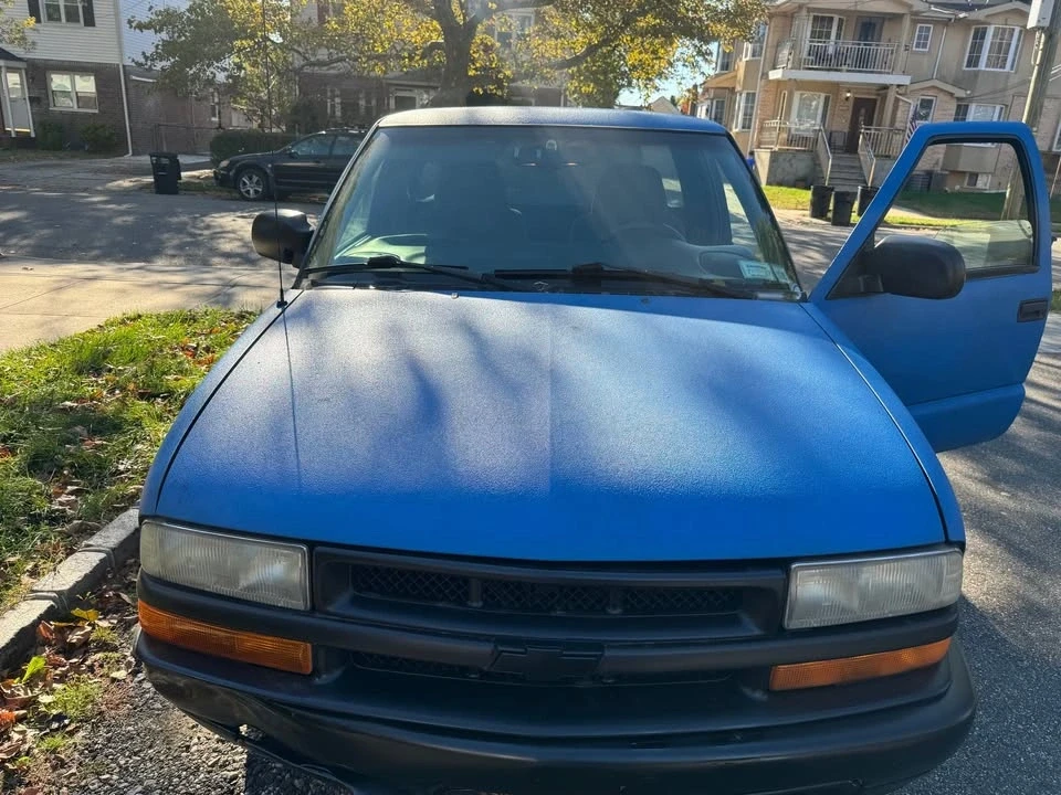 1999 Chevrolet S-10 - Image 10 of 12