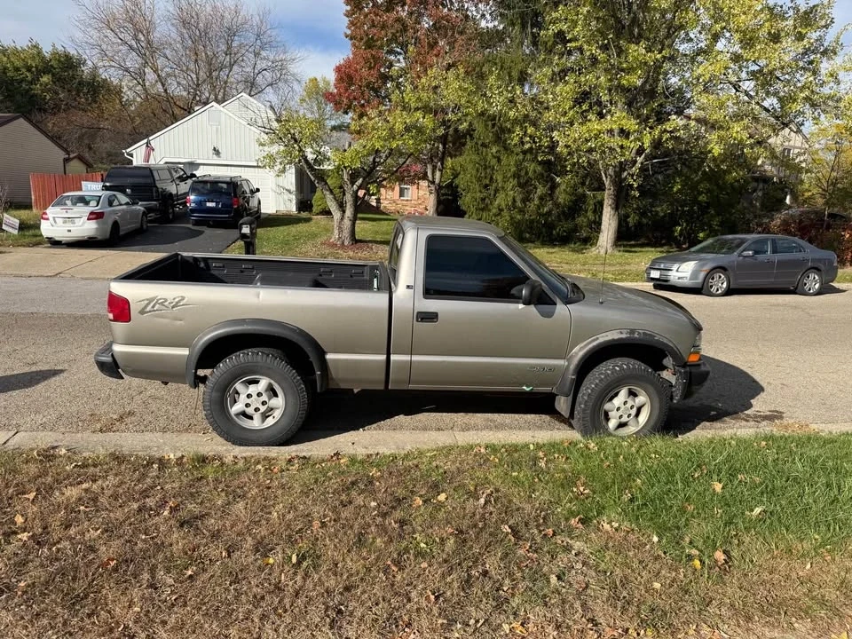 1999 Chevrolet S-10 - Image 9 of 9