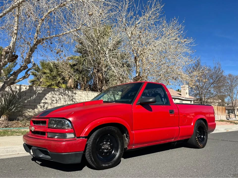 1999 Chevrolet S-10 - Image 2 of 10