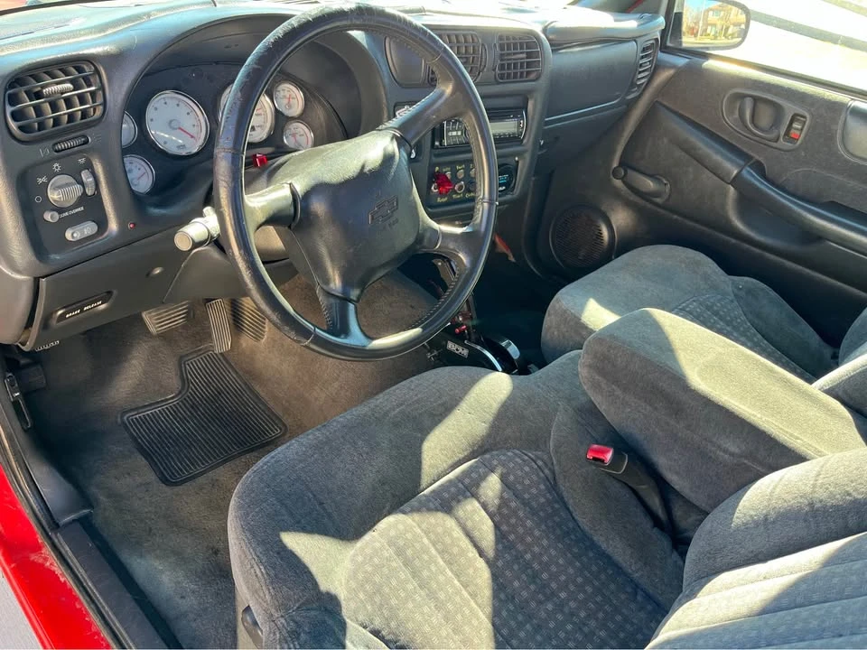 1999 Chevrolet S-10 - Image 7 of 10