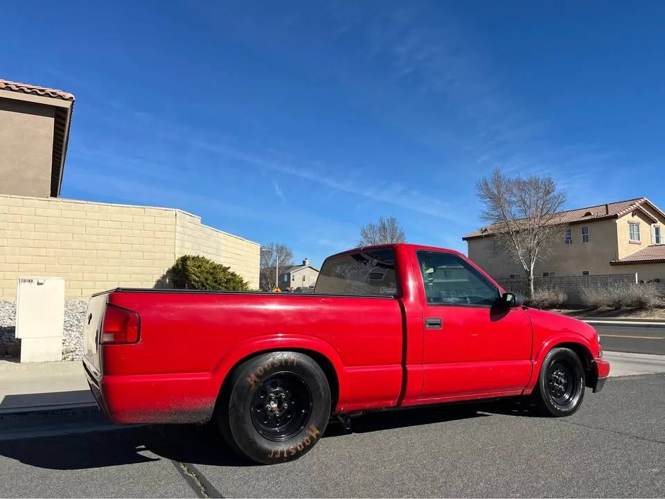 1999 Chevrolet S-10 - Image 3 of 10