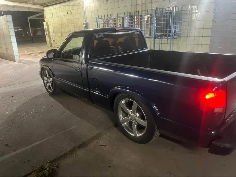 1999 Chevrolet S-10 - Image 9 of 14