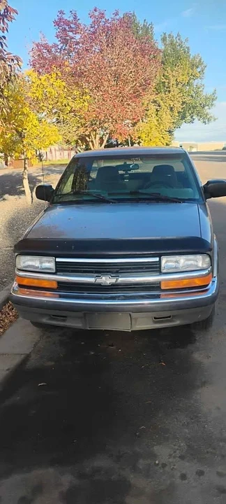 1999 Chevrolet S-10 - Image 3 of 3