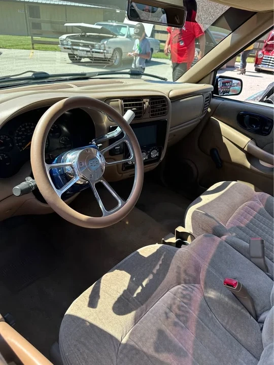1999 Chevrolet S-10 - Image 12 of 13