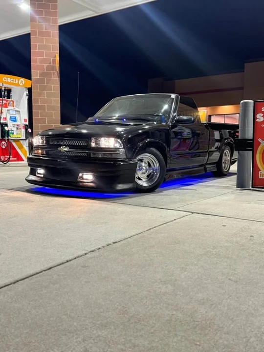 1999 Chevrolet S-10 - Image 3 of 9