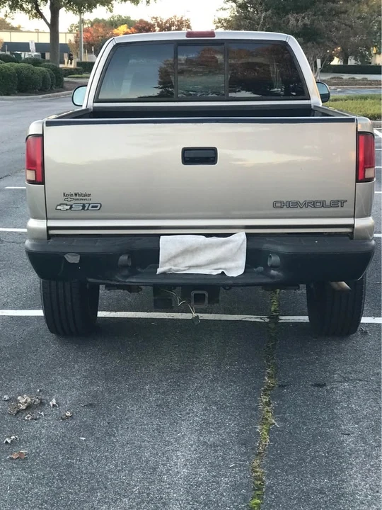 1999 Chevrolet S-10 - Image 6 of 14