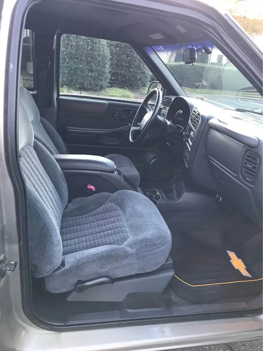 1999 Chevrolet S-10 - Image 11 of 14