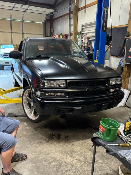 1999 Chevrolet S-10 - Image 5 of 9