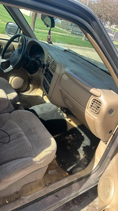 1999 Chevrolet S-10 - Image 6 of 7