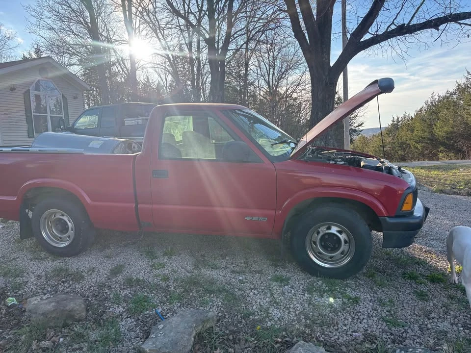 1999 Chevrolet S-10 - Image 2 of 5