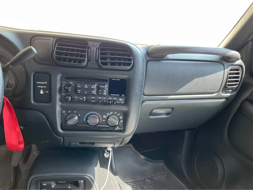1999 Chevrolet S-10 - Image 15 of 17
