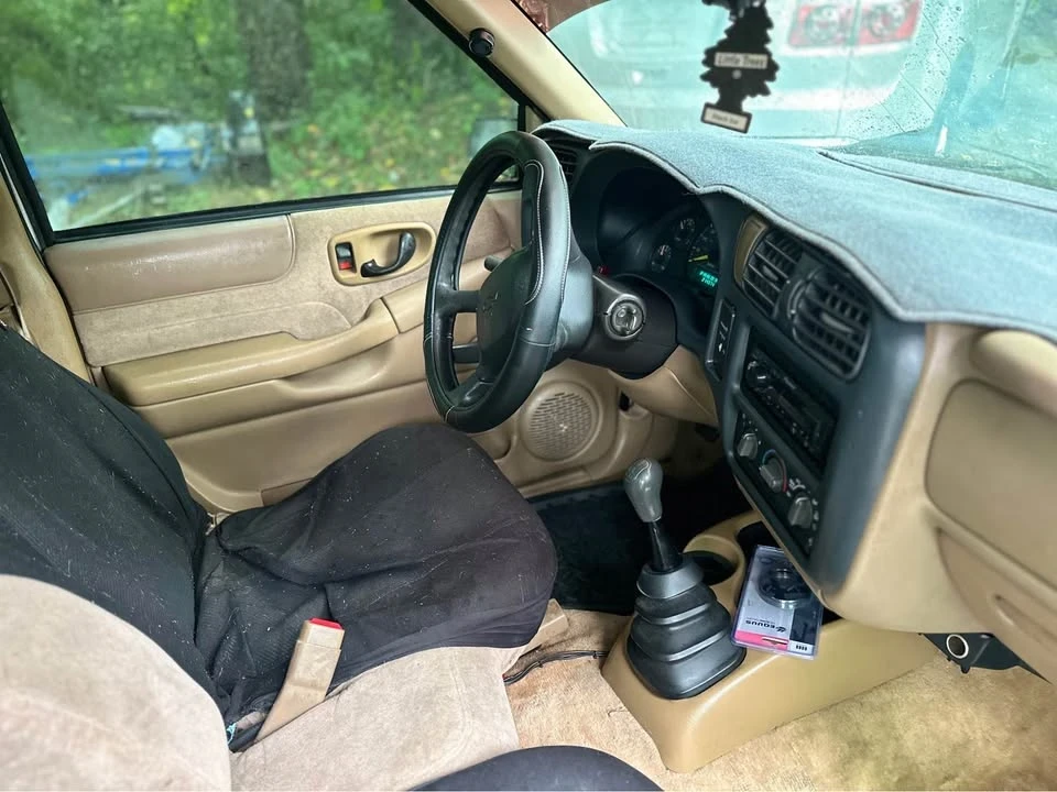 1999 Chevrolet S-10 - Image 3 of 14