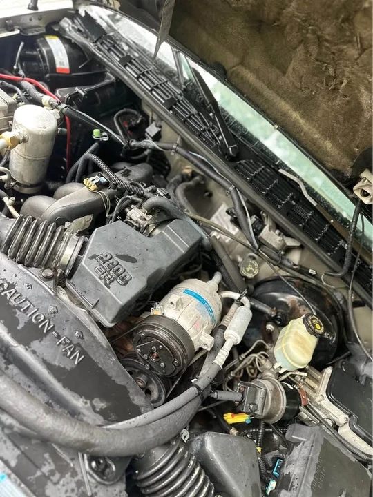 1999 Chevrolet S-10 - Image 11 of 14
