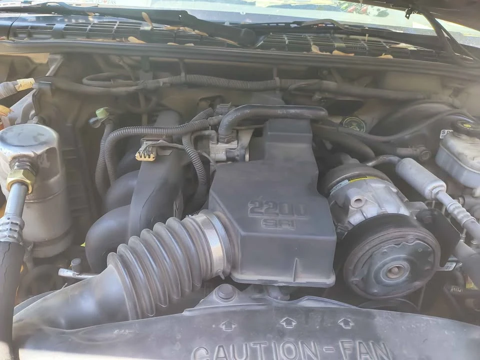 1999 Chevrolet S-10 - Image 6 of 8