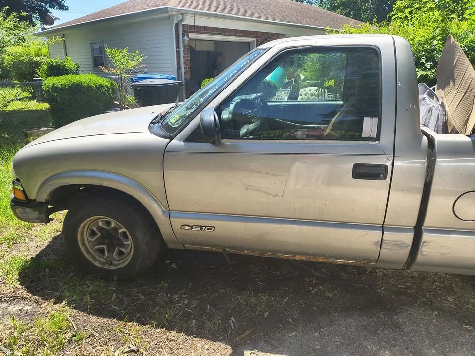 1999 Chevrolet S-10 - Image 3 of 8