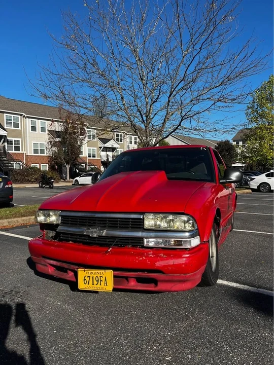 1999 Chevrolet S-10 - Image 5 of 11