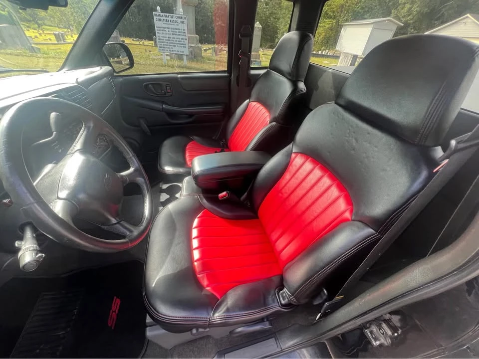1999 Chevrolet S-10 - Image 11 of 12