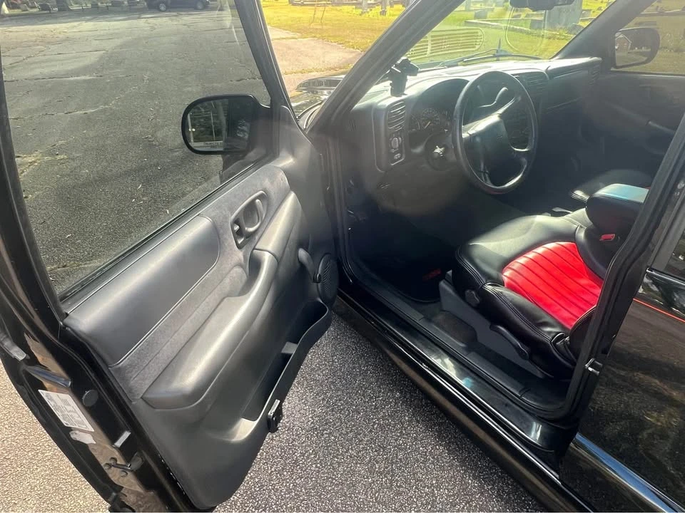 1999 Chevrolet S-10 - Image 12 of 12