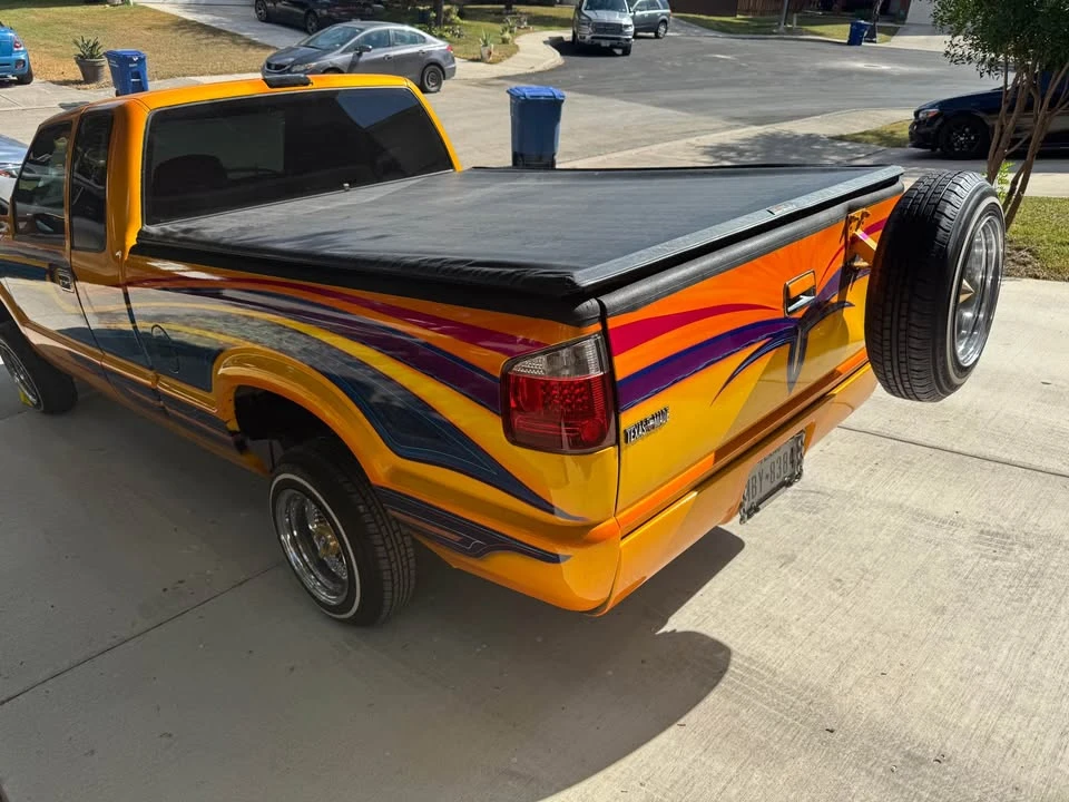 1999 Chevrolet S-10 - Image 5 of 13