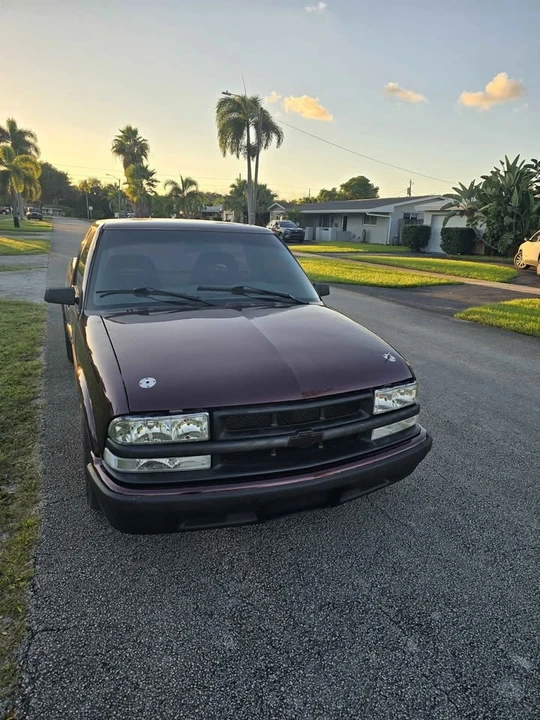 1999 Chevrolet S-10 - Image 5 of 11