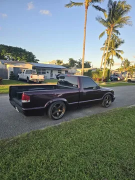 1999 Chevrolet S10 Extended Cab Pickup