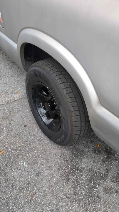 1999 Chevrolet S-10 - Image 2 of 4