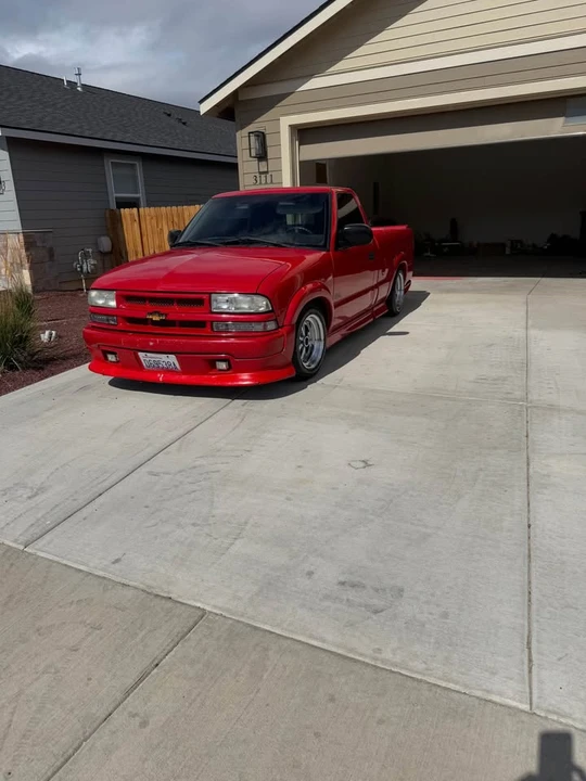 1999 Chevrolet S-10 - Image 2 of 8