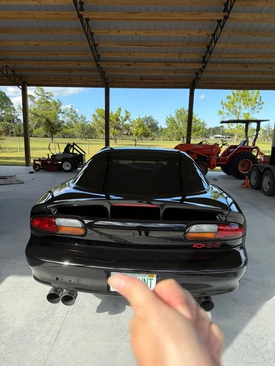 1999 Chevrolet SS - Image 10 of 13