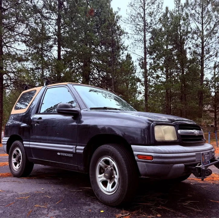 1999 Chevrolet Tracker - Image 3 of 6