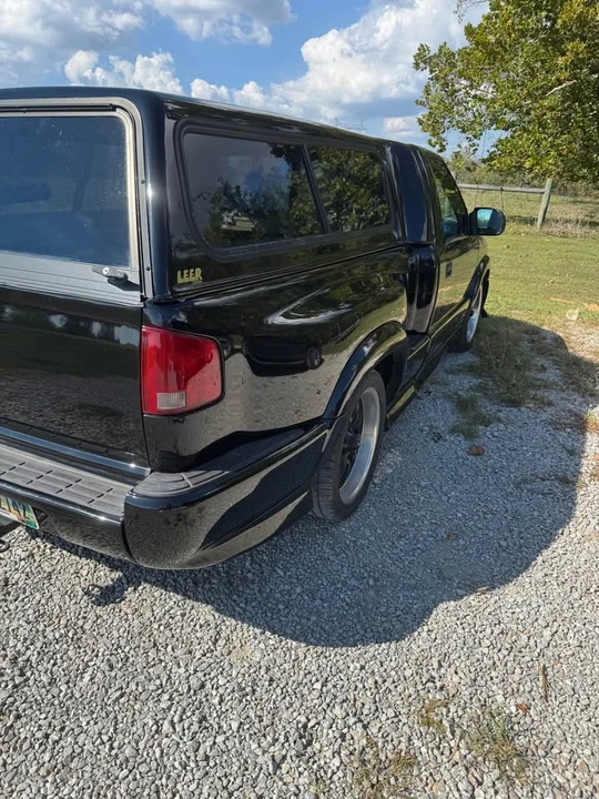 1999 Chevrolet S-10 - Image 3 of 5