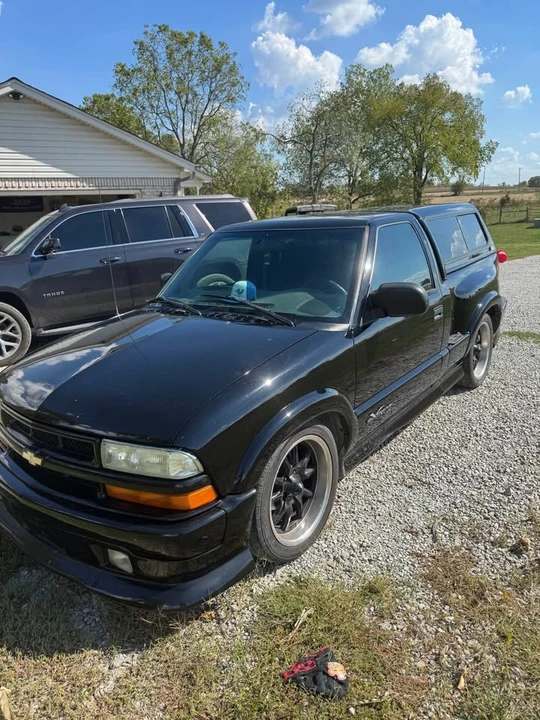 1999 Chevrolet S-10 - Image 4 of 5