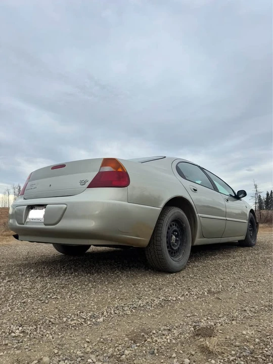 1999 Chrysler 300 - Image 5 of 12