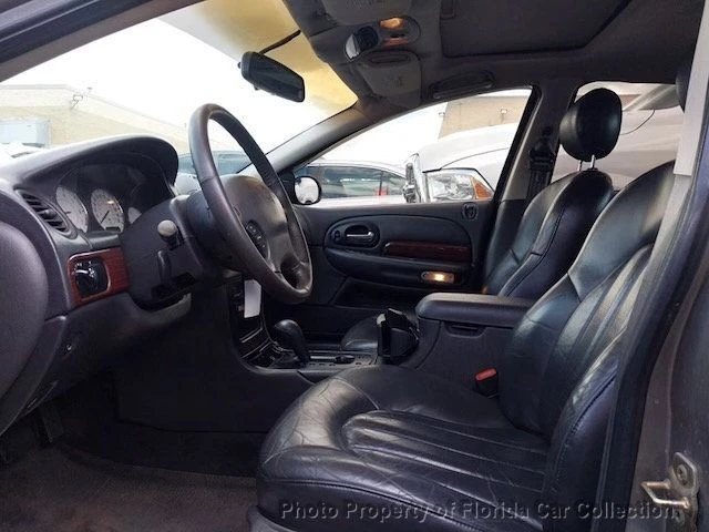 1999 Chrysler 300 - Image 5 of 12