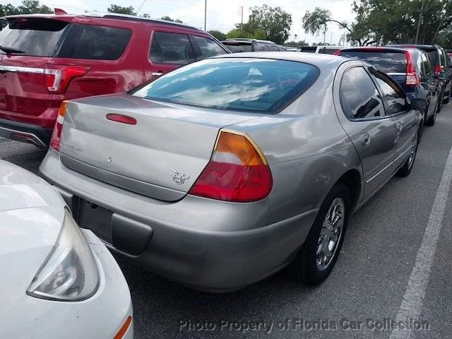 1999 Chrysler 300 - Image 4 of 12